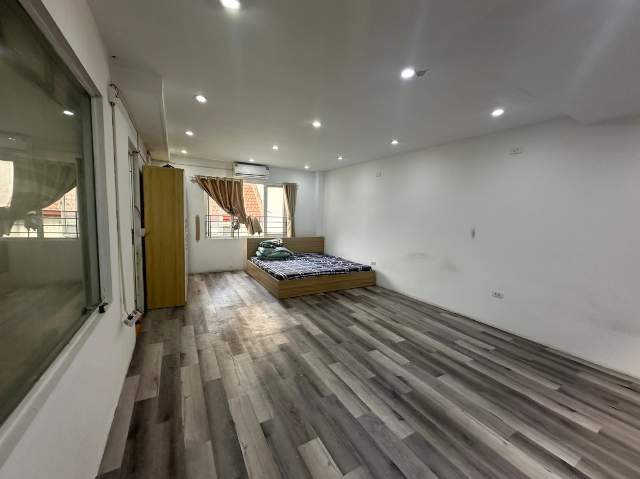 Phạm Văn Đồng - Phòng 402, Cầu Giấy - 2.900.000đ/tháng